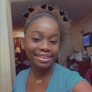 Meet your Posher, Mya